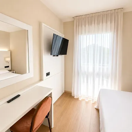 Hotel Parigi 2 &