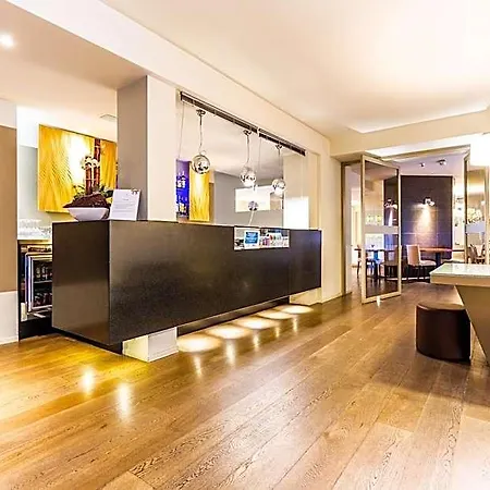 Parigi 2 & Hotel