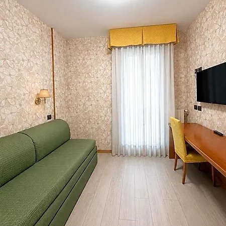 Parigi 2 & 3* Dalmine
