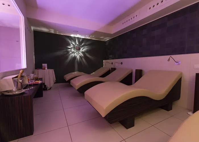 Parigi 2 & Hotel 3*