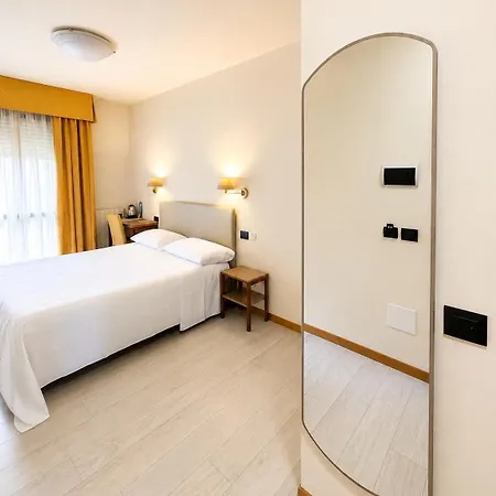 Hotel Parigi 2 & Dalmine