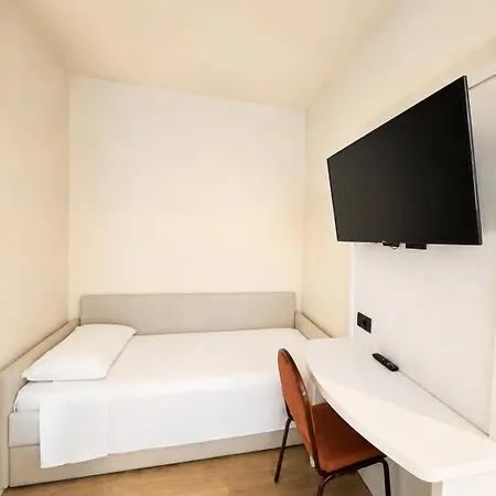 Hotel Parigi 2 &