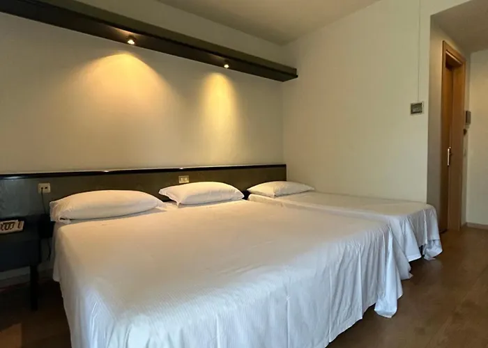 Parigi 2 & Hotel