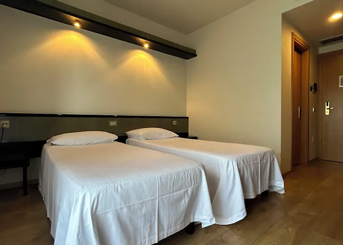Parigi 2 & Hotel 3*